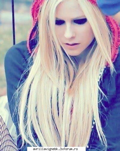 Blonda - saya - Poze